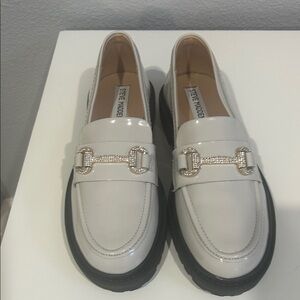 Steve Madden big girls beige  Loafers with sparkle accent